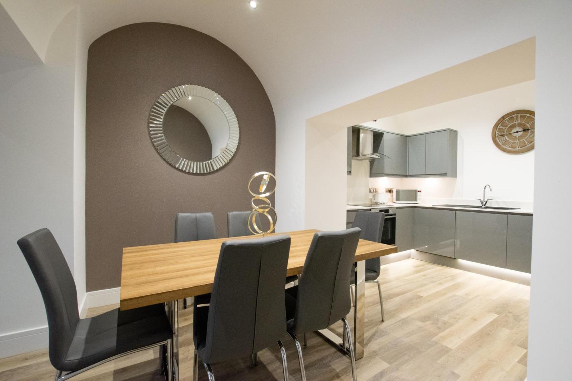 Rowan Tree - Your Apartment Bristol Kültér fotó
