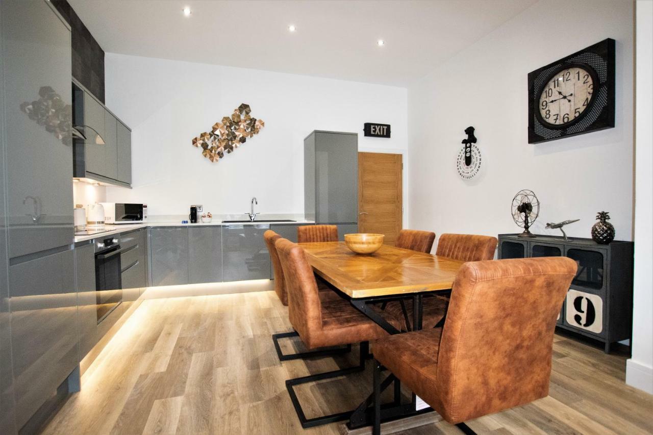 Rowan Tree - Your Apartment Bristol Kültér fotó